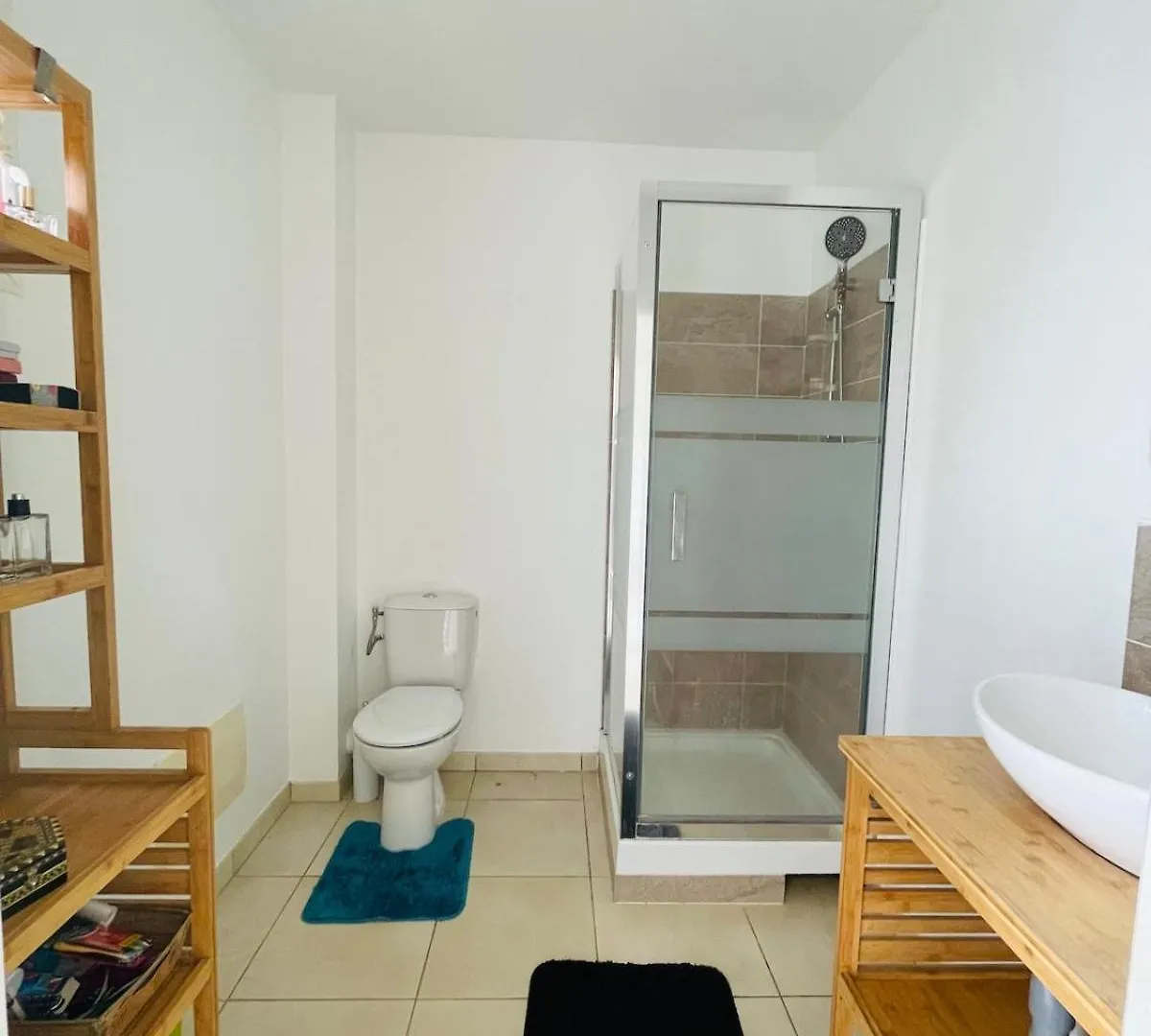 Appartement Avec Jardin Au Lamentin Proche Mango Vulcin Le Lamentin Apartment